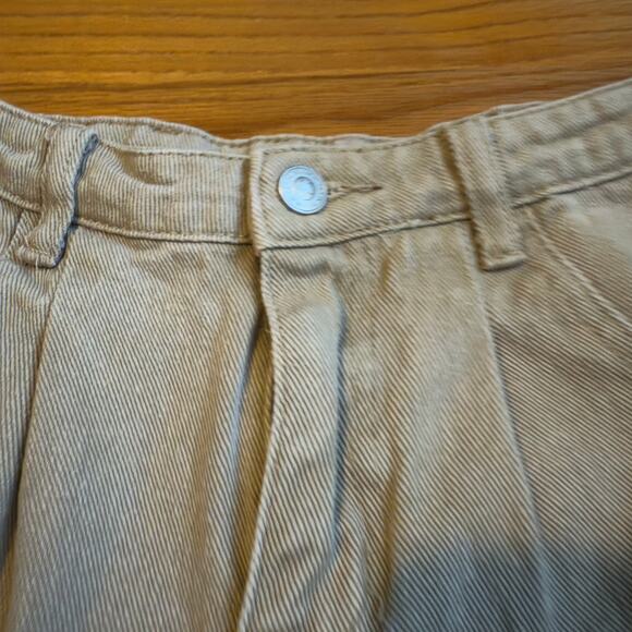 Princess Polly Khaki Denim Shorts High Waist Pleated Pockets Zip Size 2 - Picture 2 of 7